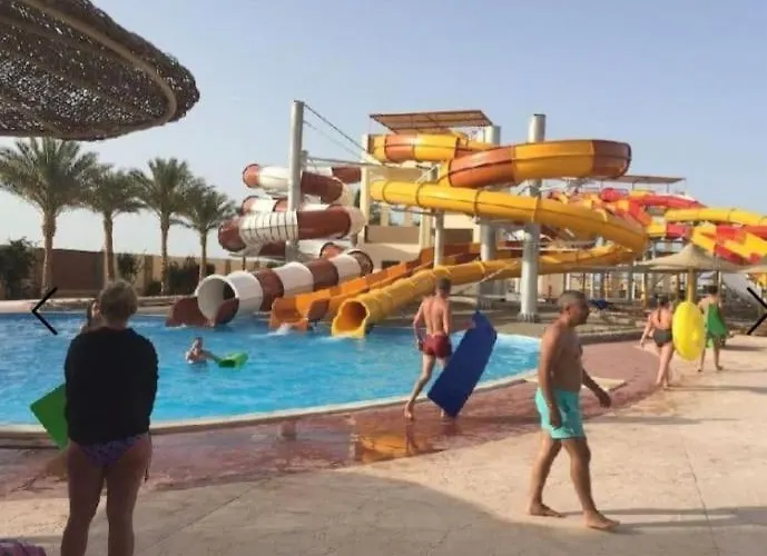 Aqua Park Szálloda *